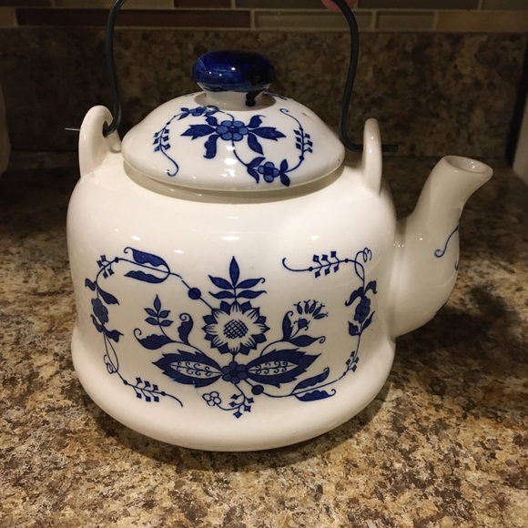 Vintage Blue Danube Onion Teapot Made in Japan